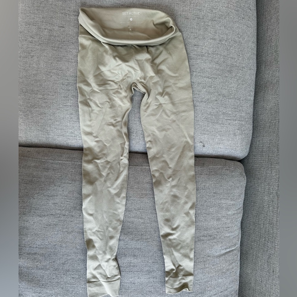 Set Active- seamless leggings size xs in taupe beige cream